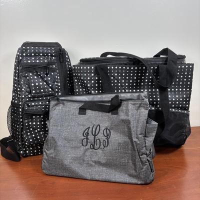 LOT 101: Thirty-One Sand N Shore Thermal Tote, Lunch Cooler Tote & Sling Bag