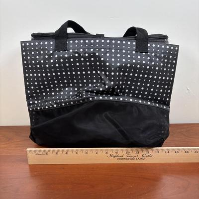LOT 101: Thirty-One Sand N Shore Thermal Tote, Lunch Cooler Tote & Sling Bag