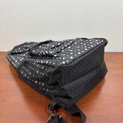 LOT 101: Thirty-One Sand N Shore Thermal Tote, Lunch Cooler Tote & Sling Bag
