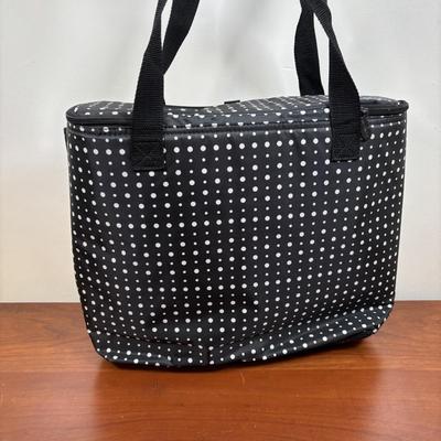 LOT 101: Thirty-One Sand N Shore Thermal Tote, Lunch Cooler Tote & Sling Bag
