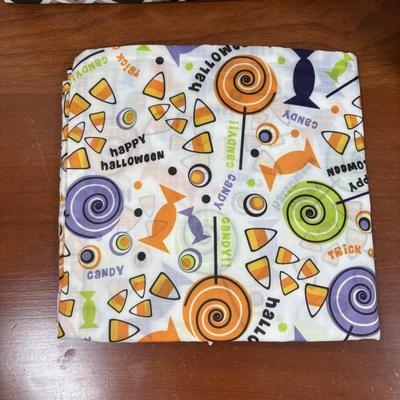 LOT 102: Thirty-One Tote Bag, Cooler Bag, Foldaway Unicorn Tote & Monogrammed Crossbody Bag
