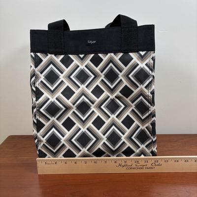 LOT 102: Thirty-One Tote Bag, Cooler Bag, Foldaway Unicorn Tote & Monogrammed Crossbody Bag