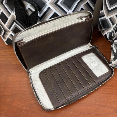 LOT 102: Thirty-One Tote Bag, Cooler Bag, Foldaway Unicorn Tote & Monogrammed Crossbody Bag