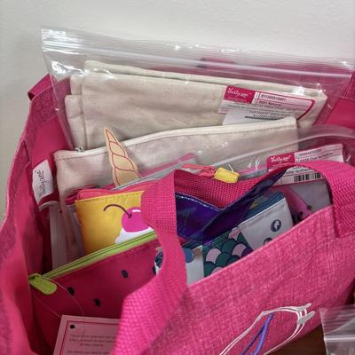 LOT 108: Thirty-One Monogrammed Utility Tote Bags, Cool Zip Snacker Bags & Signature Canvas Shine Bright Pillow Cover