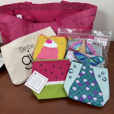 LOT 108: Thirty-One Monogrammed Utility Tote Bags, Cool Zip Snacker Bags & Signature Canvas Shine Bright Pillow Cover