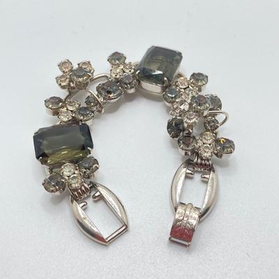 LOT 113: Vintage Rhinstone and More Jewelry