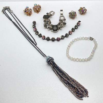 LOT 113: Vintage Rhinstone and More Jewelry