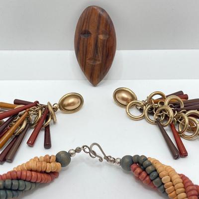 LOT 116: Vintage Beaded and Wood Jewelry