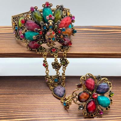 LOT 117: Colorful Fashion Jewelry - Napier and More