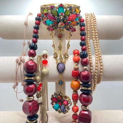 LOT 117: Colorful Fashion Jewelry - Napier and More