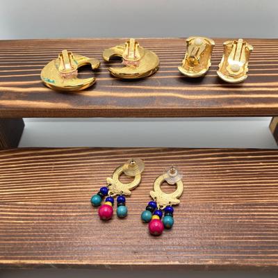 LOT 118: Vintage Earrings and Brooches - Art, Mjent, Ellen Designs, W Germany and More