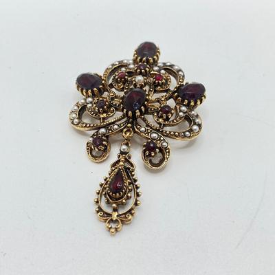 LOT 118: Vintage Earrings and Brooches - Art, Mjent, Ellen Designs, W Germany and More