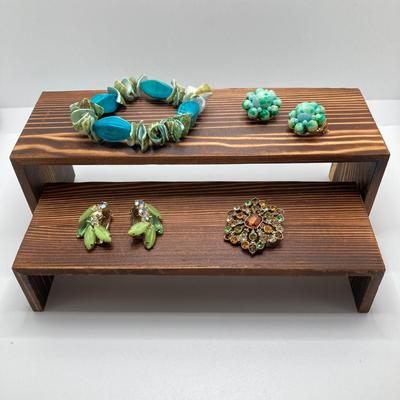 LOT 118: Vintage Earrings and Brooches - Art, Mjent, Ellen Designs, W Germany and More