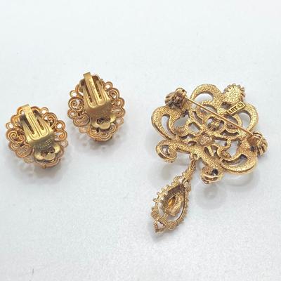 LOT 118: Vintage Earrings and Brooches - Art, Mjent, Ellen Designs, W Germany and More