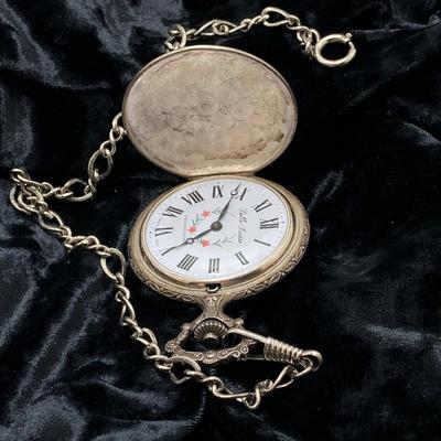 LOT 119: Vintage Swiss Belle - Luisse Pocket Watch