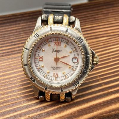 LOT 120: Vintage Swiss Watches - Hudson, Lugar and Ravisa