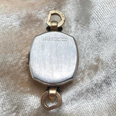 LOT 123: Vintage Watches - Swiss and More (Gruen, Lousanne, Heritagae, Geneva and Nelson)