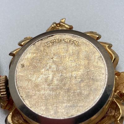 LOT 123: Vintage Watches - Swiss and More (Gruen, Lousanne, Heritagae, Geneva and Nelson)