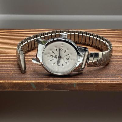 LOT 124: Vintage Watch Collection - Swiss Movt and More (ila, Sarwa, Effem, Merrill