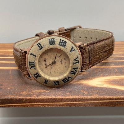 LOT 128: Vintage Novelty Watches / Clocks - Howdy Doody 40th Anniversary, Cinderella, Elgin Frog and More