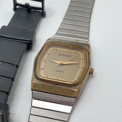 LOT 129: Vintage Watches - Shark, Python 357 Mag, Benrus, Rawlings and More