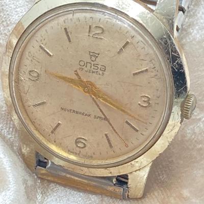 LOT 131: Vintage Swiss Watches - Lucerne and Onsa