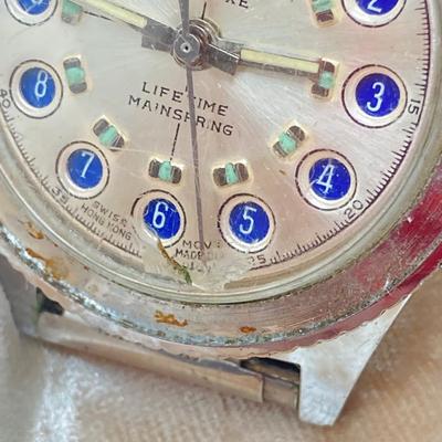 LOT 131: Vintage Swiss Watches - Lucerne and Onsa