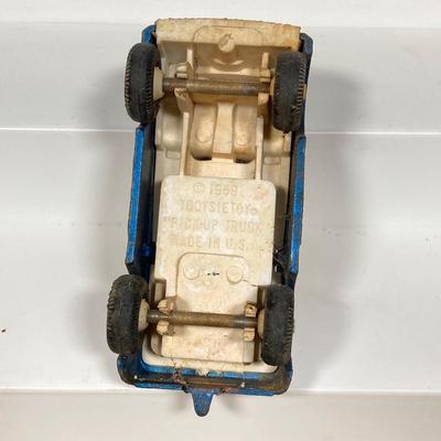 LOT 136: Vintage Toy Car / Truck Collection - Midge Toy, Tootsie Toy, Hot Wheels and More