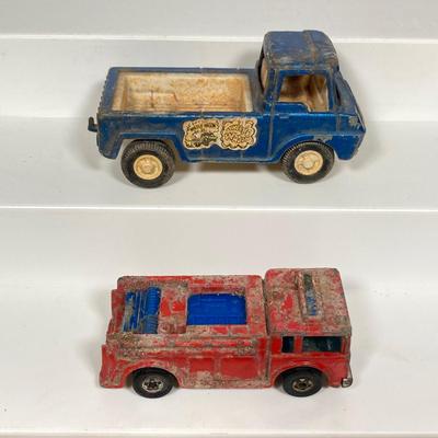 LOT 136: Vintage Toy Car / Truck Collection - Midge Toy, Tootsie Toy, Hot Wheels and More