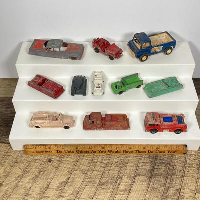 LOT 136: Vintage Toy Car / Truck Collection - Midge Toy, Tootsie Toy, Hot Wheels and More