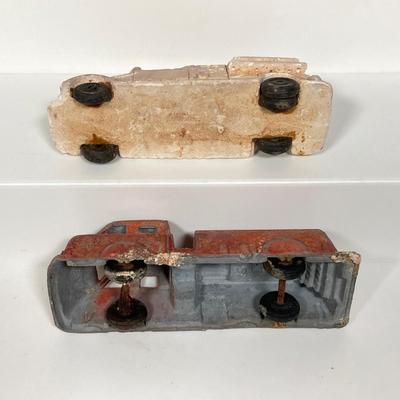 LOT 136: Vintage Toy Car / Truck Collection - Midge Toy, Tootsie Toy, Hot Wheels and More