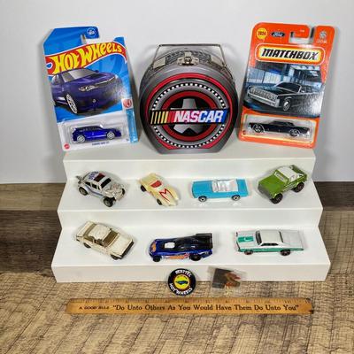 LOT 138: Vintage Toy Cars / Trucks and More - Hot Wheels, Matchbox and More