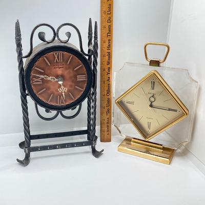 LOT 145: Pair of Mantle / Desk Clocks - Kienzle Antique and Seiko Quartz