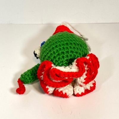 LOT 146: Vintage Philadelphia Phillies Collection - Youth Tackle Twill Jim Thome #25 T-Shirt, Crocheted Phanatic, Italian Baseball Cap,...