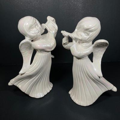 LOT 148: Collection of Vintage Christmas / Holiday Decorations / Ornaments - Yankee Candle, Disney, Sesame Street, Elvis and More