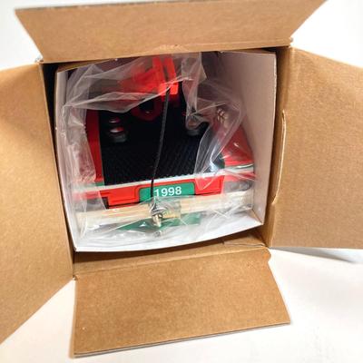 LOT 154: Cool Toy Truck Collection - Jada Toys Tow Truck, 1998 7-Eleven Collectible Toy Wrecker and Wooden Flat Bed Tractor / Trailer