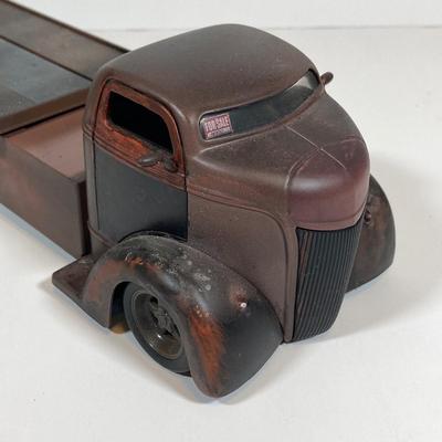 LOT 154: Cool Toy Truck Collection - Jada Toys Tow Truck, 1998 7-Eleven Collectible Toy Wrecker and Wooden Flat Bed Tractor / Trailer