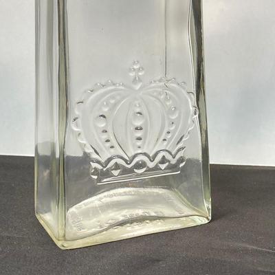 LOT 168: Vintage Entertaining Collection - Crown Glass Decanter, Kluk Kluk Glass Decanter and Etched Cambridge Style Glassware Set