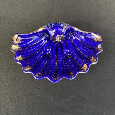 LOT 170: Vintage Decorative Collection - Cobalt Blue Shell, Greek Style Cherub Vase, Trimont Ware Japan Bowl, Villanova University Bud...