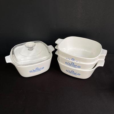LOT 174: Classic Vintage Corning Ware Blue Cornflower Cookware