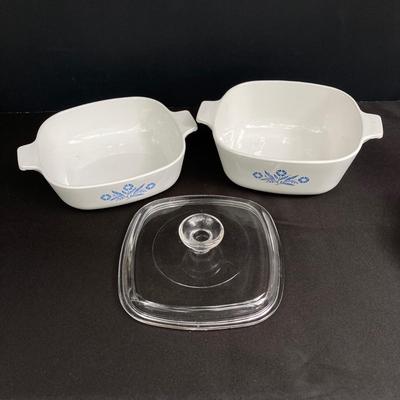 LOT 174: Classic Vintage Corning Ware Blue Cornflower Cookware