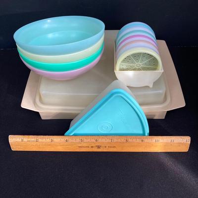LOT 175: Vintage Tupperware - Egg Holder, Coaster Set, Bowls and Pie Slice Holder