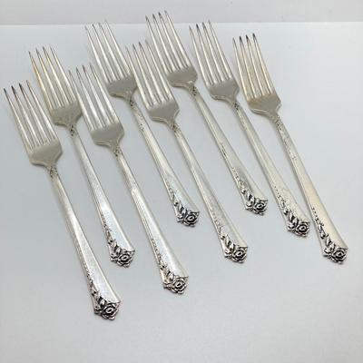 LOT 55: Damask Rose Heirloom Sterling Flatware Set with Two Sterling Ladles - 2,007.7 gtw