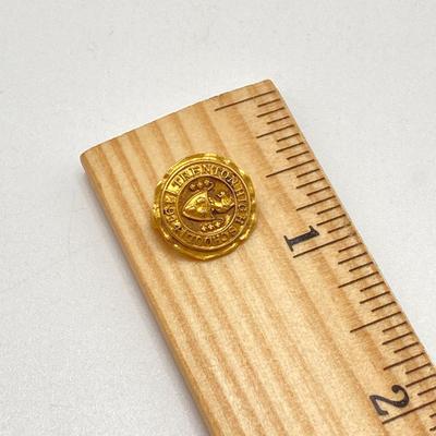 LOT 71: Antique Gold Personalized Warren & Co New York Trenton High School 1914 Class Pin - 14K 2.2 gtw