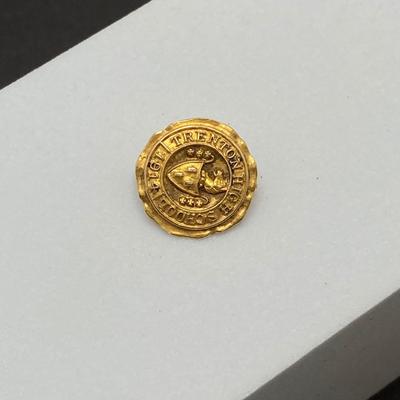 LOT 71: Antique Gold Personalized Warren & Co New York Trenton High School 1914 Class Pin - 14K 2.2 gtw