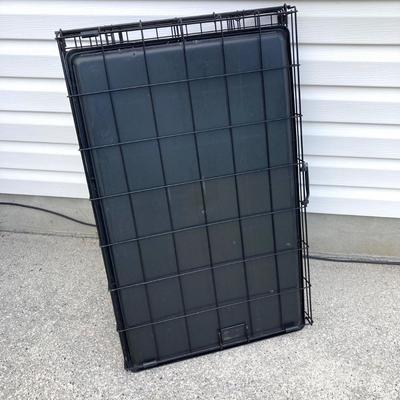 LOT 78: Top Paw Folding Double Door Dog Crate with Frisco Durable Bed & Crate Pet Mat