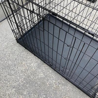 LOT 78: Top Paw Folding Double Door Dog Crate with Frisco Durable Bed & Crate Pet Mat
