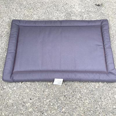 LOT 78: Top Paw Folding Double Door Dog Crate with Frisco Durable Bed & Crate Pet Mat