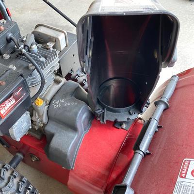 LOT 79: Craftsman Model No. 31AS6BCE799 5.5 hp Tecumseh Snow Blower