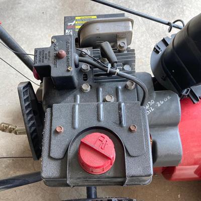 LOT 79: Craftsman Model No. 31AS6BCE799 5.5 hp Tecumseh Snow Blower